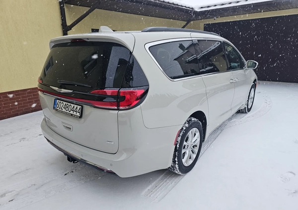 Chrysler Pacifica cena 210330 przebieg: 43351, rok produkcji 2021 z Mirsk małe 529